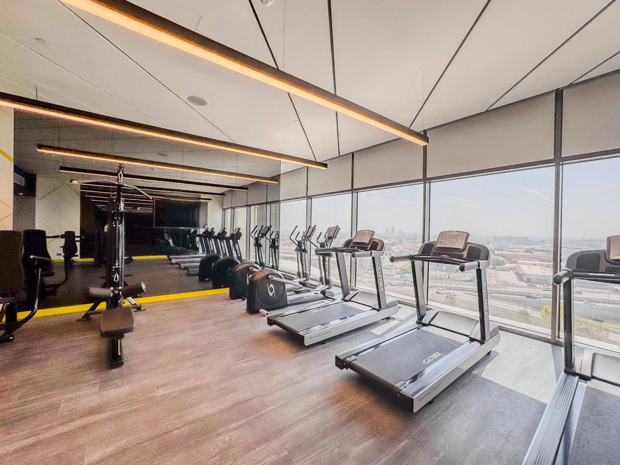 35th Floor Luxury 2 Bedroom With Stunning Views