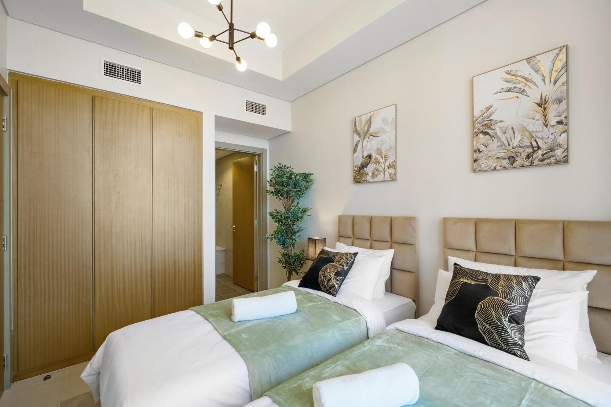 35th Floor Luxury 2 Bedroom With Stunning Views