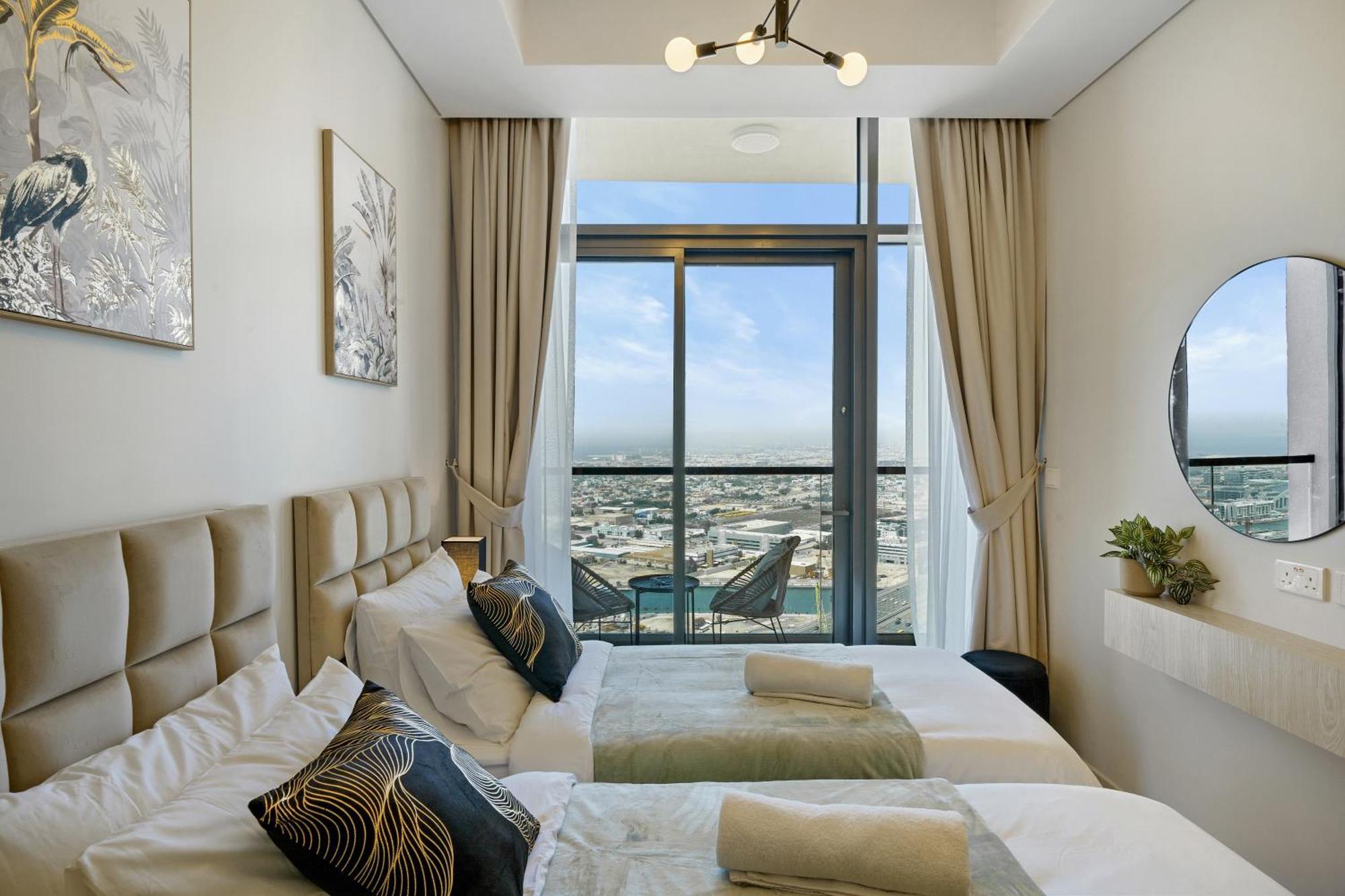 Apartment 35th Floor Luxury 2 Bedroom With Stunning Views *